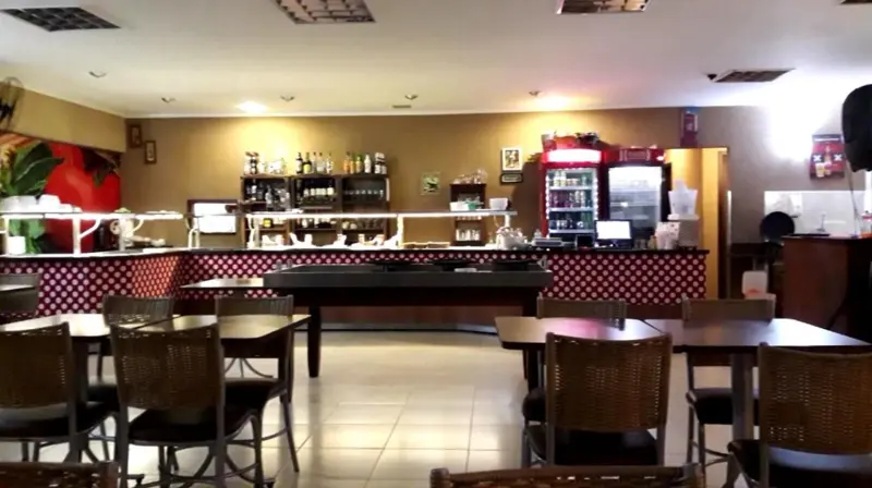 Salão do Dona Madallena, perto do Terminal Pinheirinho